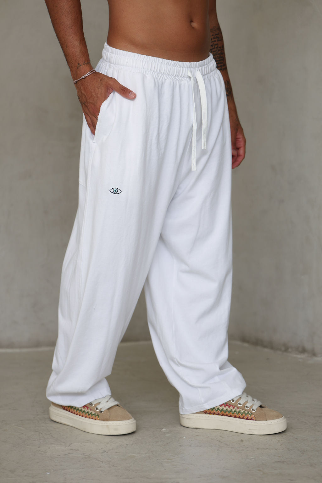 מכנס TIMELESS OVERSIZE לבן