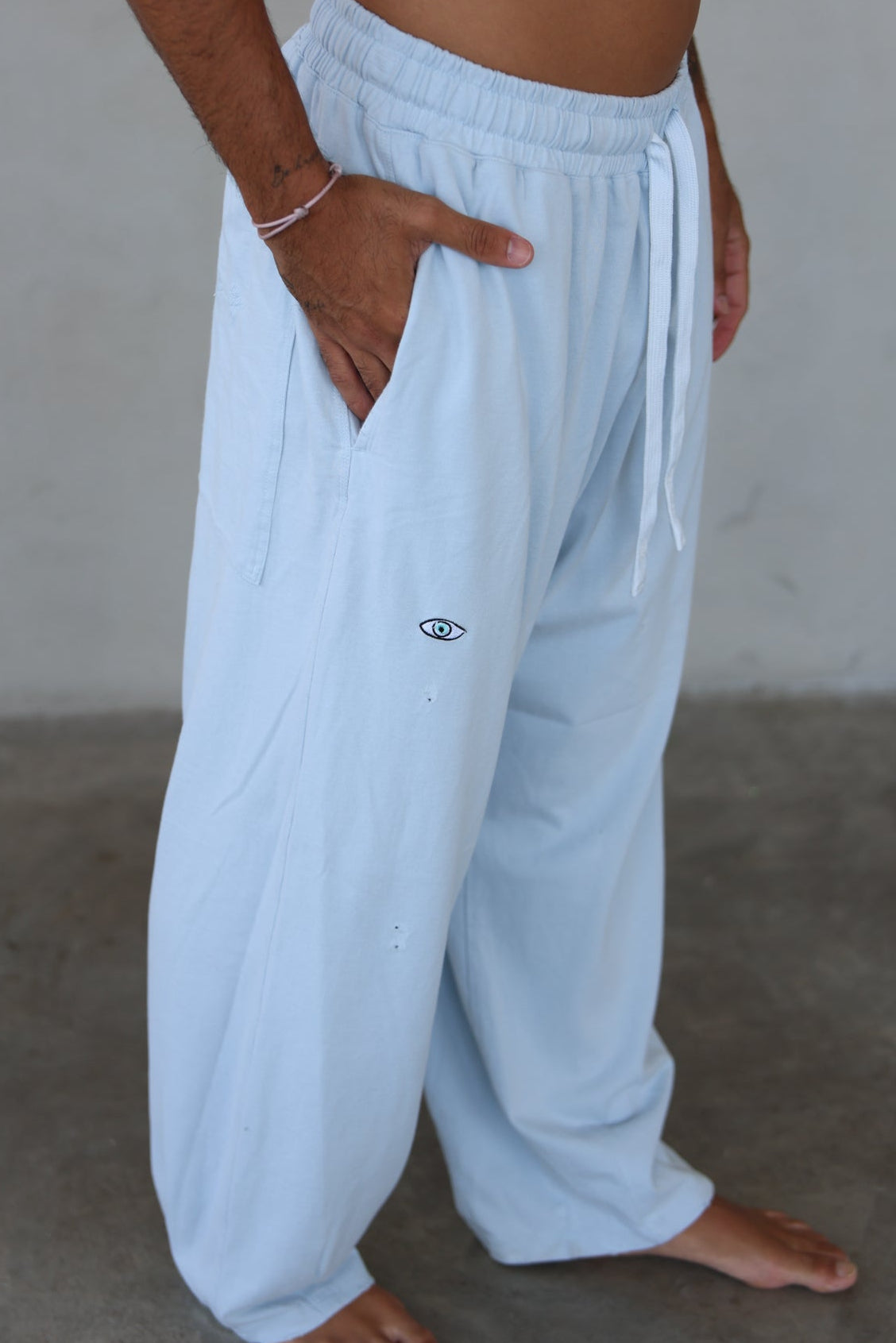 מכנס TIMELESS OVERSIZE תכלת