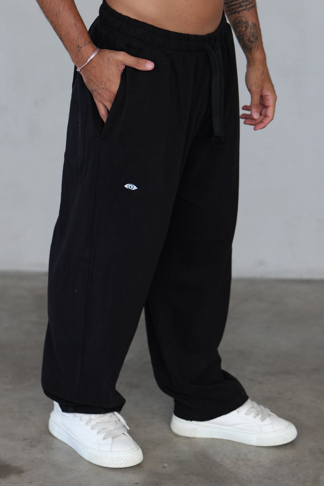 מכנס TIMELESS OVERSIZE שחור