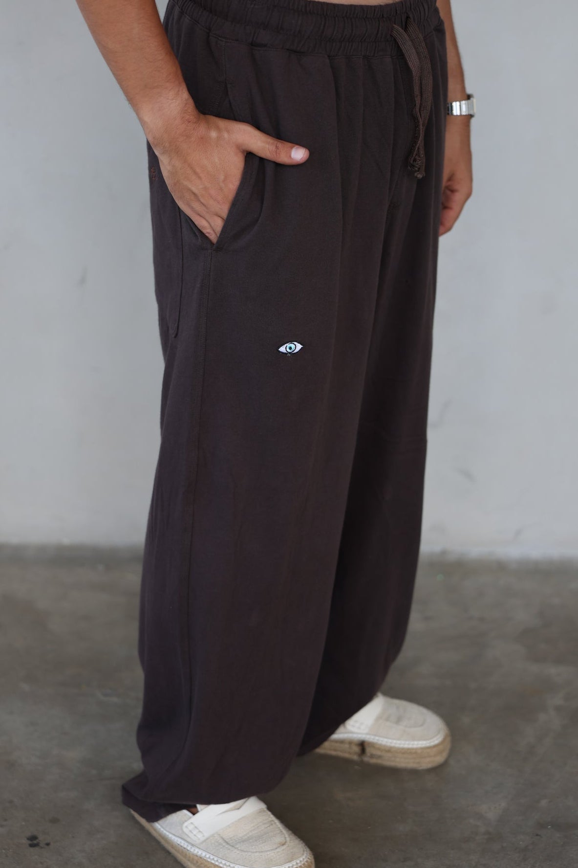 מכנס TIMELESS OVERSIZE חום
