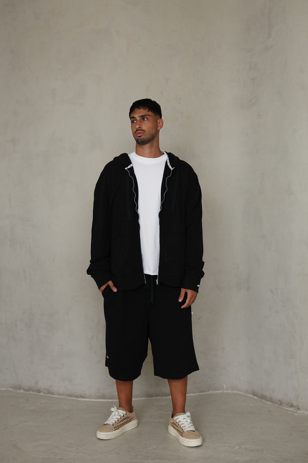 שחור ZIPPER TIMELESS