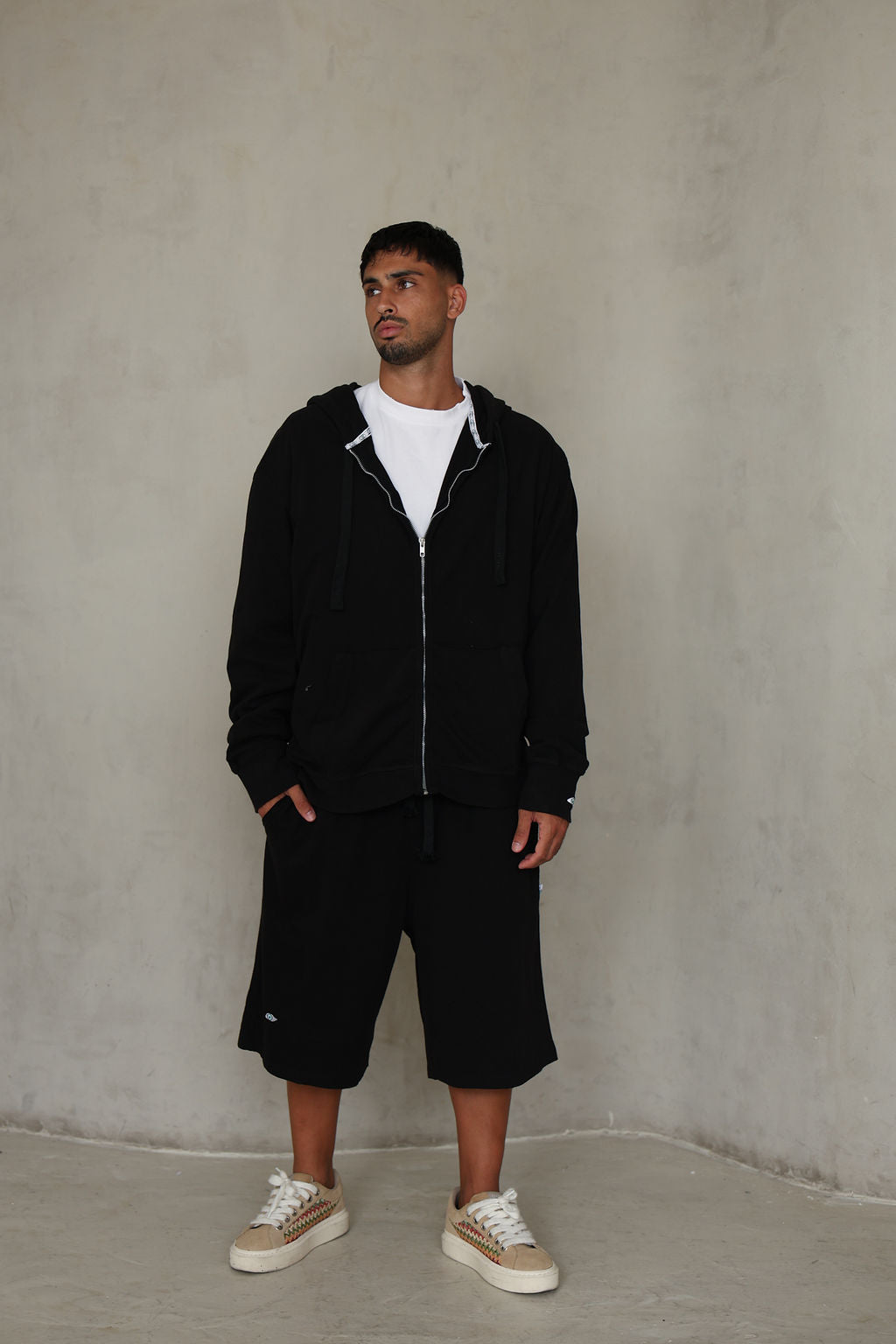 שחור ZIPPER TIMELESS