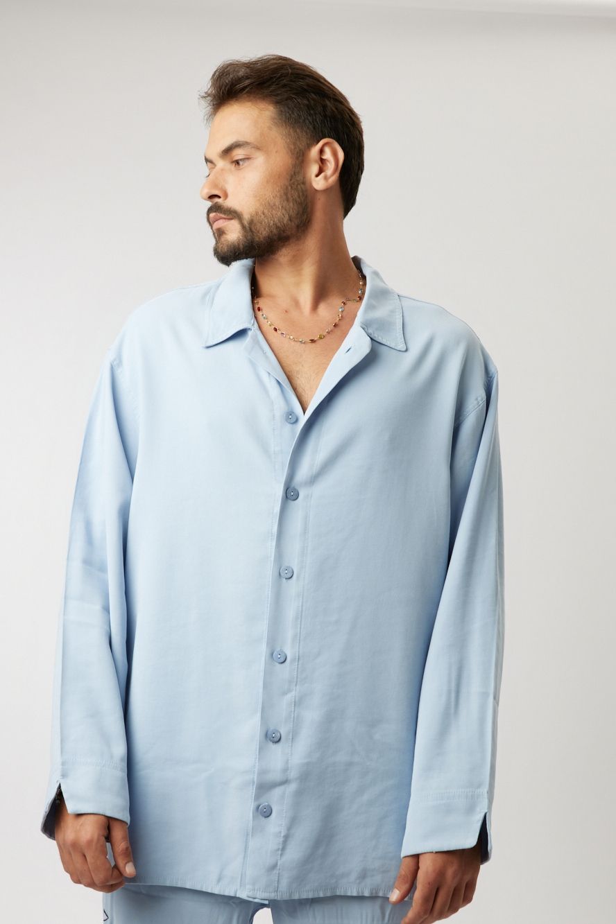 מכופתרת תכלת LUX LOOSE