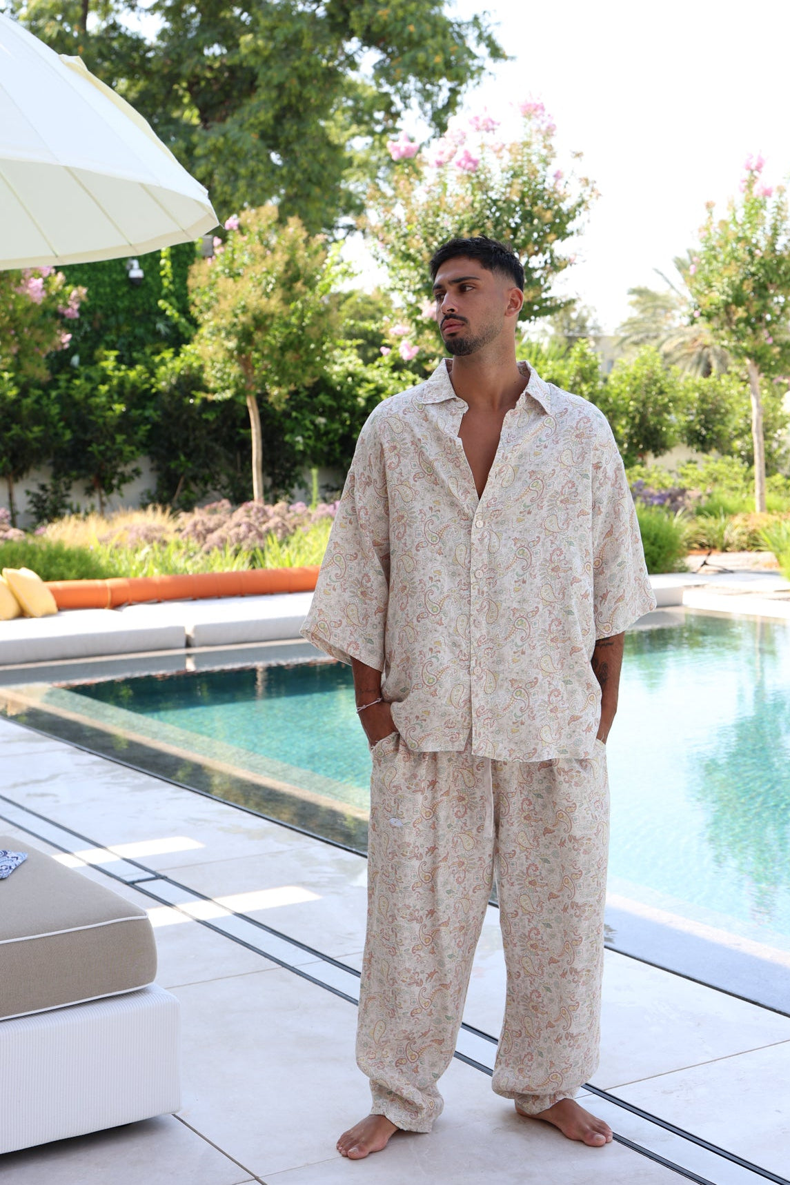 SHIRT RESORT