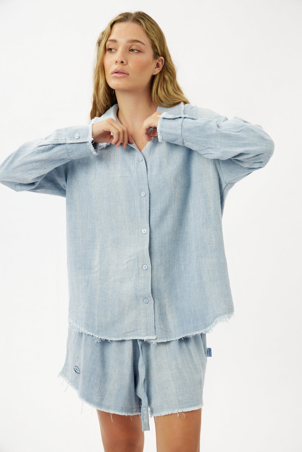 תכלת ג'ינס SOFT מכופתרת נשים פשתן